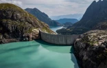 Vue aérienne sur le barrage de Vieux-Emosson et la centrale hydroélectrique Nant de Drance au-dessus de Finhaut-Emosson, dans l'ouest de la Suisse, le 17 août 2022

