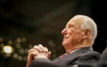 Cette photo prise le 4 février 2026 à Oslo, en Norvège, montre le roi Harald V de Norvège lors de l'inauguration d'un centre de formation et de réhabilitation pour les malades du cancer sur le campus du Radiumhospitalet