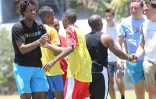 Jeudi 1 Décembre 2011

Gaël Monfils  du tennis au football au stade Casabona
