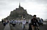 La flamme olympique au pied du Mont-Saint-Michel, le 31 mai 2024