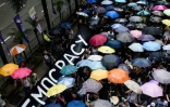 Des manifestants prodémocratie de la "révolte des parapluies" manifestent à Hong Kong, le 1er juillet 2017  
