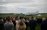 L'avion présidentiel américain Air Force One se pose à l'aéroport de Prestwick, dans le sud-ouest de l'Ecosse, le 25 juillet 2025