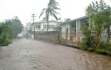 Les rues de Port Mathurin pendant le cyclone Kalunde en 2003 (Photo archives)