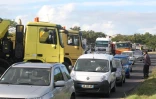 Le Port - Lundi 6 février 2012 - Rassemblement des professionnels de la route et des usagers pour protester contre la hausse du prix des carburants