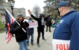 Des partisans du président Donald Trump à Lansing, dans le Michigan le 23 novembre 2020