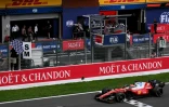Charles Leclerc franchit le drapeau à damier à l'arrivée du Grand Prix de Belgique, le 19 juillet 2026 à Spa-Francorchamps