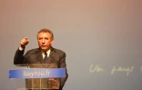 Dimanche 8 avril 2012 - François Bayrou au théâtre de Champ Fleuri à Saint-Denis