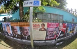 Affiches des candidats pour le premier tour de l'élection présidentielle le dimanche 22 avril 2012