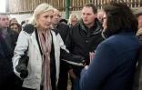 Marine Le Pen en campagne le 10 décembre 2015 à Quesmy