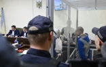Le soldat russe Vadim Chichimarine, accusé d'avoir abattu un civil ukrainien, lors de son procès au tribunal de Kiev, le 18 may 2022 en Ukraine