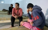 Des migrants rescapés du naufrage de leur embarcation en Méditerranée, à Zarzis en Tunisie, le 11 mai 2019