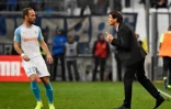 L'entraîneur de Marseille Rudi Garcia en discussion avec Valère Garmain lors du match nul à domicile 2-2 face à Angers en 30e journée de L1 le 30 mars 2019