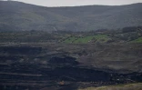 Extraction du charbon près de la ville d'Obilic, au Kosovo, le 10 avril 2026