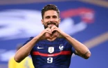 La joie de l'attaquant Olivier Giroud, après son doublé marqué contre l'Urkaine, lors d'un match amical, le 7 octobre 2020 au Stade de France à Saint-Denis