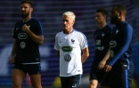 Le sélectionneur des Bleus Didier Deschamps lors d'une séance d'entraînement au Stadium Municipal, le 2 septembre 2017