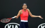 La Française Caroline Garcia face à la Tunisienne Ons Jabeur au 2e tour de l'Open d'Australie, le 22 janvier 2020 à Melbourne