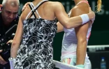Agnieszka Radwanska et Angelique Kerber aprés leur demi-finale au Masters de Singapour