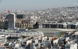 Vue sur la "Canopée", gigantesque toit d'acier et de verre qui signe la récente rénovation architecturale des Halles à Paris, le 7 juillet 2017
