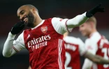 L'attaquant français d'Arsenal Alexandre Lacazette vient de marquer sur penalty contre Chelsea, le 26 décembre 2020 à l'Emirates Stadium à Londres