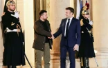 Le président Emmanuel Macron accueille son homologue ukrainien Volodymyr Zelensky à l'Elysée à Paris, le 16 février 2024