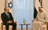 Le Premier ministre israélien Naftali Bennett (g) et le cheikh Mohammed ben Zayed (d), le 12 décembre 2021 à Abou Dhabi