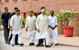 Arrivée du Premier ministre indien Narendra Modi (2e à d) pour la séance inaugurale du nouveau Parlement à New Dehli le 24 juin 2024
