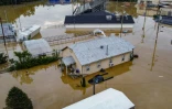Les maisons submergées à Jackson, dans le Kentucky, Etat américain frappé par des inondations qui ont fait au moins 25 morts