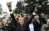 Andrej Babis à son arrivée devant ses partisans à Prague, en République tchèque, après les résultats des législatives le 4 octobre 2025