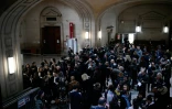 Des journalistes et des magistrats attendent le procès de Jawad Bendaoud, à Paris, le 24 janvier 2018