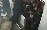 Capture d'écran d'une vidéo AFP avec les images de caméras de télésurveillance montrant le passage à tabac de Michel Zecler par des policiers à Paris le 21 novembre 2020
