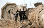 Dans les décombres d'un immeuble bombardé à beit Lahia, dans le nord de la bande de Gaza, le 11 février 2025