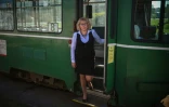 La Bulgare Stoyanka Dimitrova, conductrice de tram, à Sofia le 23 avril 2020