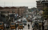Une rue de Bujumbura, près du marché central, le 14 mars 2022 au Burundi