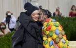 La chanteuse Rihanna et son compagnon le rappeur A$AP Rocky lors du gala du Met le 13 septembre 2021 à New York
