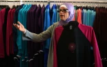 La styliste australo-libanaise, Aheda Zanetti, créatrice du maillot de bain appelé burkini, dans un magasin de Sydney, le 19 août 2016