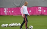 L'entraîneur du Bayern Munich Pep Guardiola, lors d'une séance d'entraînement de son équipe à Munich, le 2 mai 2016