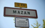 Un panneau de signalisation à l'entrée de la ville de Mazan, dans le sud de la France, le 2 septembre 2024