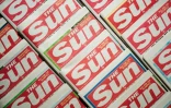 Longtemps de loin le quotidien le plus lu au Royaume-Uni, The Sun serait talonné, voire même dépassé par son concurrent le Daily Mail pour son édition papier