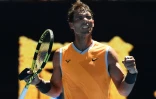 Rafael Nadal célèbre sa victoire dans le premier tour de l'Open d'Australie, le 14 janvier 2019 à Melbourne
