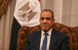 Le ministre égyptien des Affaires étrangères Badr Abdelatty lors d'une réunion avec son homologue iranien Abbas Araghchi et le directeur général de l'Agence internationale de l'énergie atomique (AIEA), Rafael Grossi, le 9 septembre 2025 au Caire 