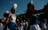 Danseuses et Batucada dans le parc de Flamengo à Rio, le 18 février 2017