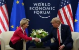 Le président américain Donald Trump et la présidente de la Commission européenne Ursula von der Leyen au forum économique de Davos, le 21 janvier 2020
