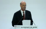 Le ministre français de l'Economie Eric Lombard prononce un discours, à Paris, le 15 juillet 2025