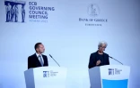 la présidente de la BCE, Christine Lagarde, et le gouverneur de la Banque centrale de Grèce, Yiannis Stournaras,  lors d'une conférence de presse, le 26 octobre 2023 à Athènes