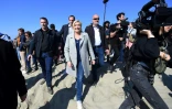 La candidate RN à la présidentielle Marine Le Pen en campagne au Grau du Roi (Gard) le 5 mars 2022