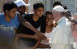 Le pape François au camp de réfugiés de Moria, sur l'île grecque de Lesbos, le 16 avril 2016