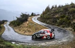 Sébastien Ogier négocie un virage au volant de sa Toyota sur les routes du Rallye de Monte-Carlo, près de Gap, le 22 janvier 2021