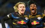La joie du milieu de terrain suédois de Leipzig Emil Forsberg, après avoir marqué le 3e but sur pénalty face à la Real Sociedad, lors du match de barrages retour de la Ligue Europa, le 24 février 2022 à San Sebastian
