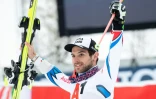 Le Français Mathieu Faivre en joie pose sur le podium après sa 3e place au slalom géant de Saalbach, le 19 décembre 2018