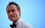 L'acteur Jude Law sur le tapis rouge de la Mostra pour "Le Mage du Kremlin", le 31 août 2025 à Venise